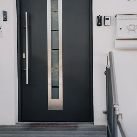 Soonwald Mit Terrasse & Whirlpool 스트롬버그